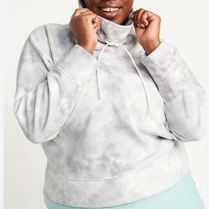 Old Navy Gray White Funnel Neck Pullover XXL